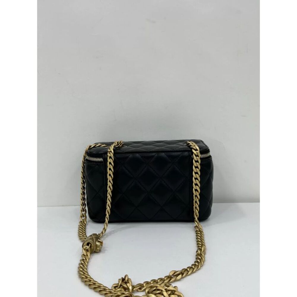 Chanel Women Pre-Loved Bag Very Good Condition - Picture 3 of 8